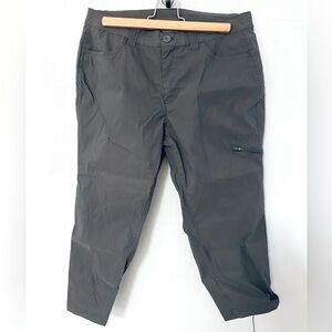 Eddie Bauer pants capris hiking climbing camping Sz 8